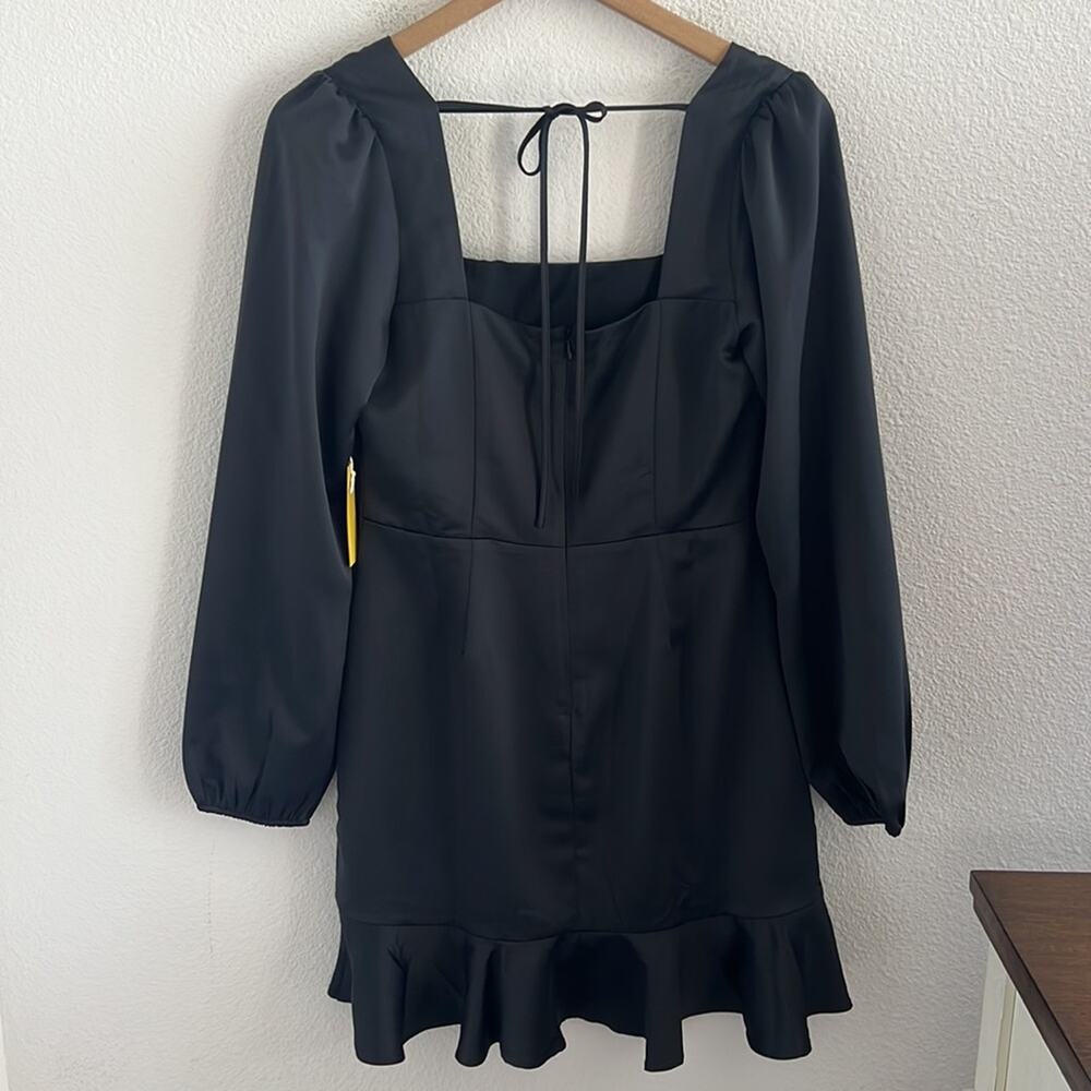 NWT Forever 21 Long Sleeve Babydoll Silky Mini Dress Squared Neckline Medium - Picture 2 of 5